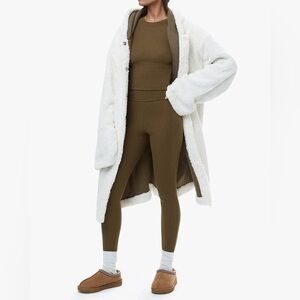 WeWoreWhat Reversible Sherpa Lined Hooded Overcoat In Kangaroo Ecru Size S/M